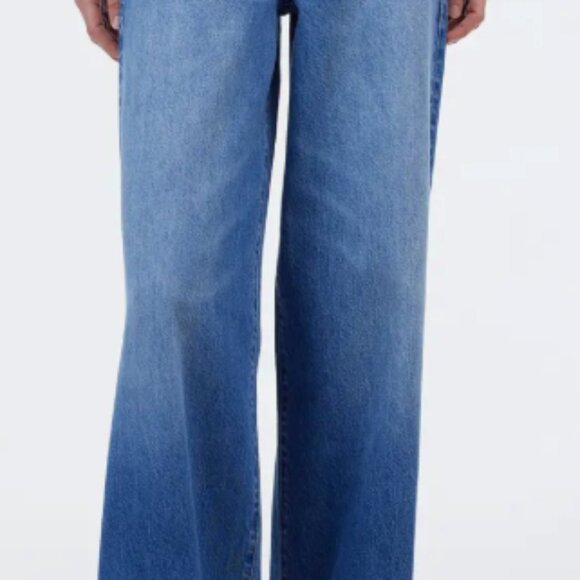Madewell Superwide-Leg Jeans with Cuff - Picture 2 of 11